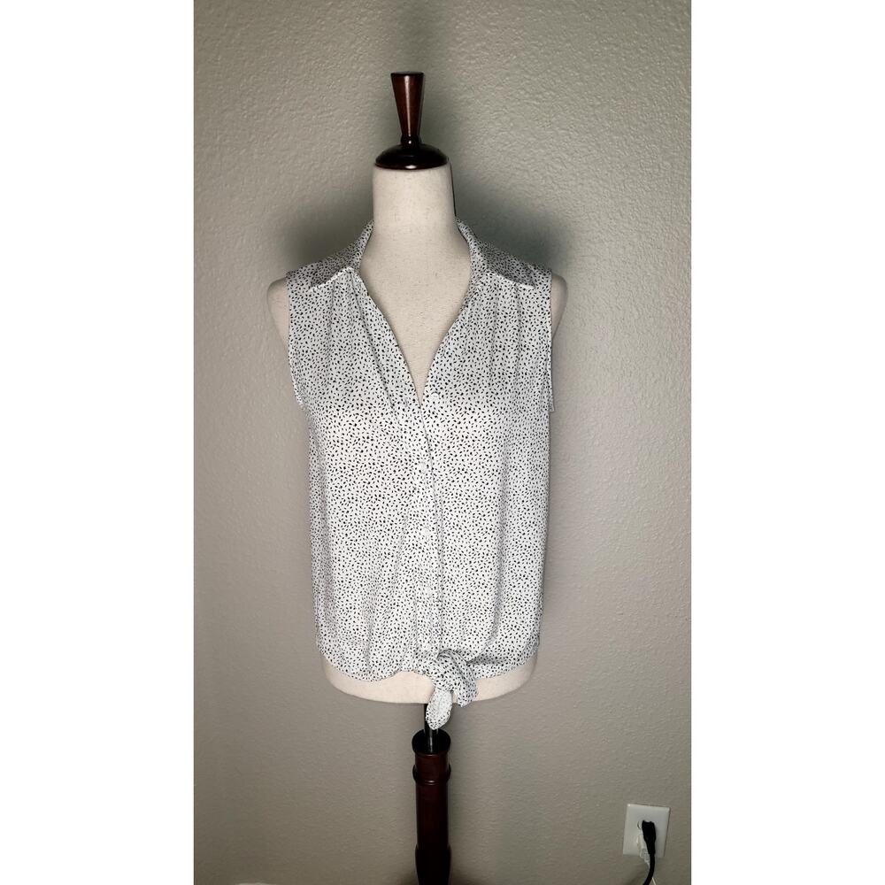 #85 Adrianna Papell Small Stretch Button Down V neck Sleeves Blouse